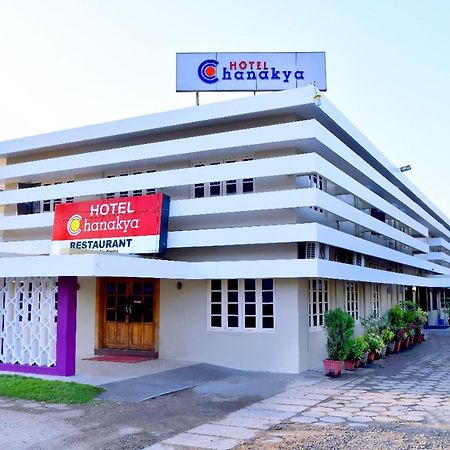 Hotel Chanakya Palakkad Bagian luar foto