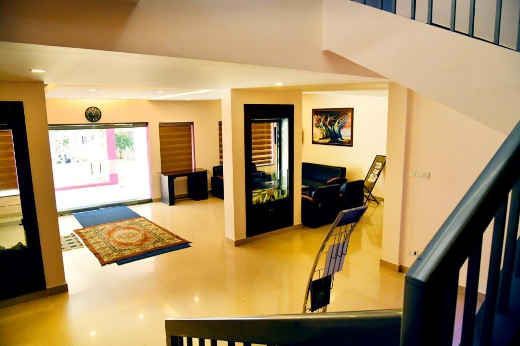 Hotel Chanakya Palakkad Bagian luar foto